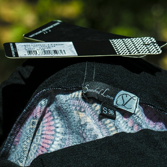 Smashed Lemon skirt - ModCloth - Picture 2 of 7